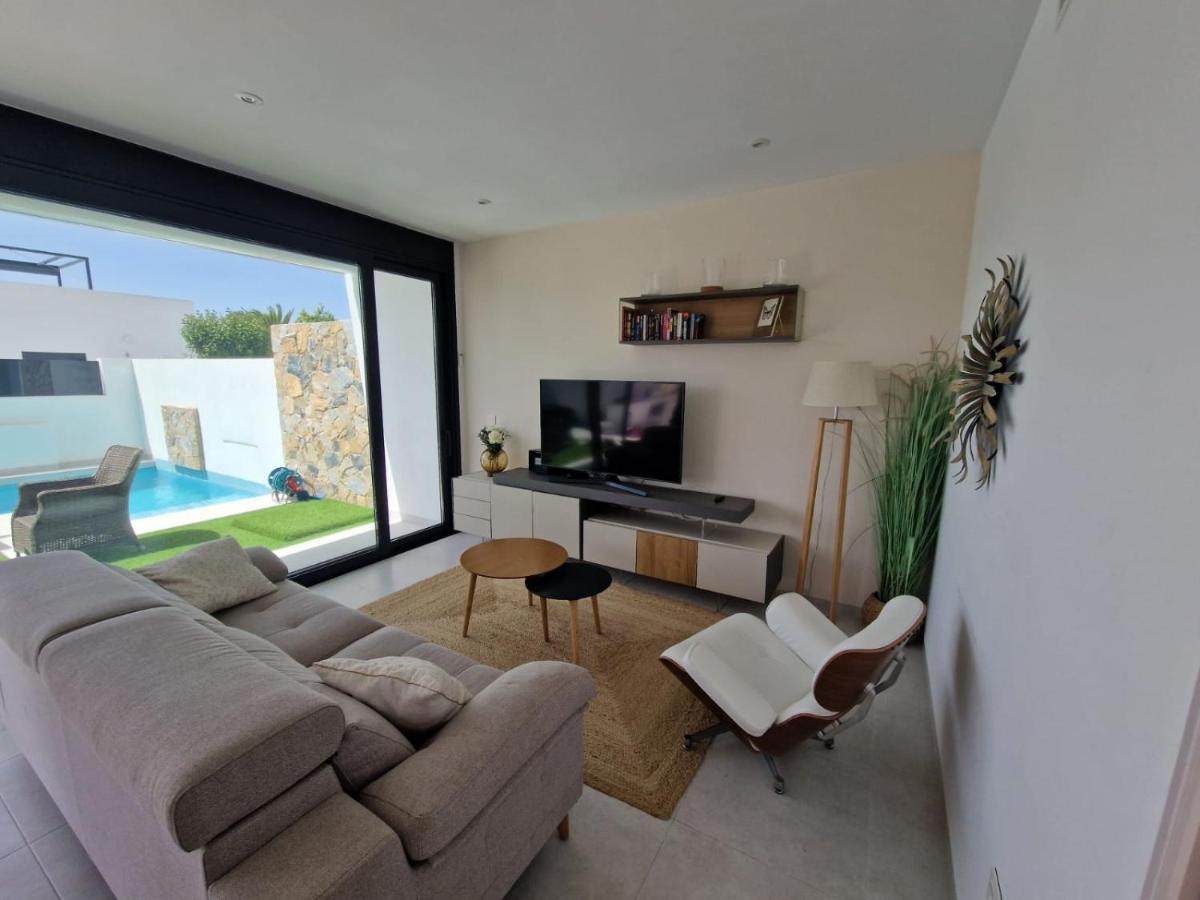 Premium Strandnaera Villa Lo Pagan -Byggd 2020 سان بيذرو ذيل بيناتا المظهر الخارجي الصورة