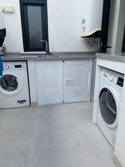 Premium Strandnaera Villa Lo Pagan -Byggd 2020 سان بيذرو ذيل بيناتا المظهر الخارجي الصورة